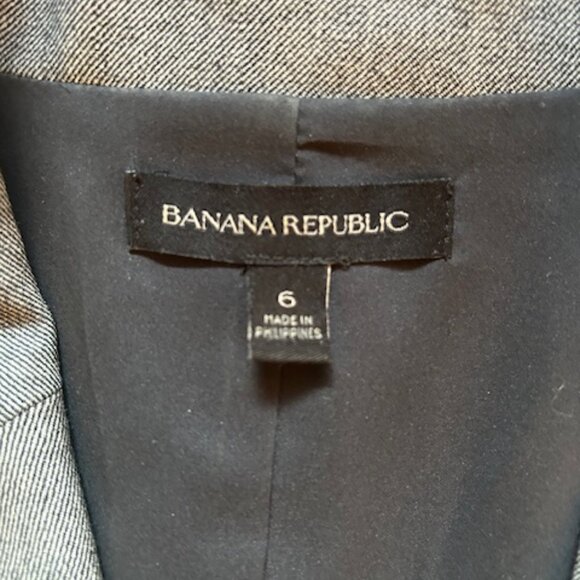 Grey wool dress with collar and buttons in size 6 - Picture 5 of 6